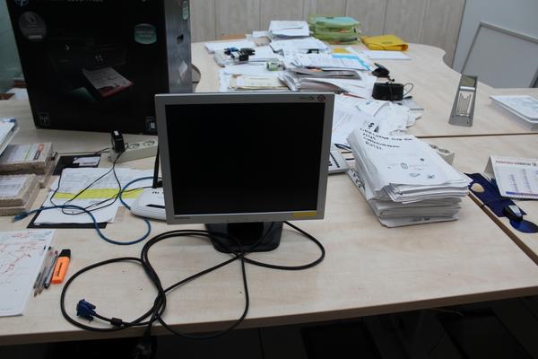 13#4176 Stampante Officejet e arredi da ufficio in vendita - foto 8