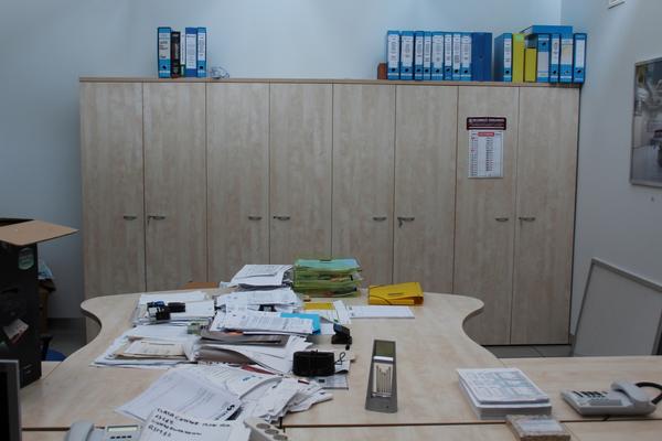 13#4176 Stampante Officejet e arredi da ufficio in vendita - foto 9