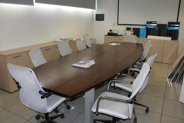 16#4176 Attrezzatura ufficio e proiettore in vendita - foto 2