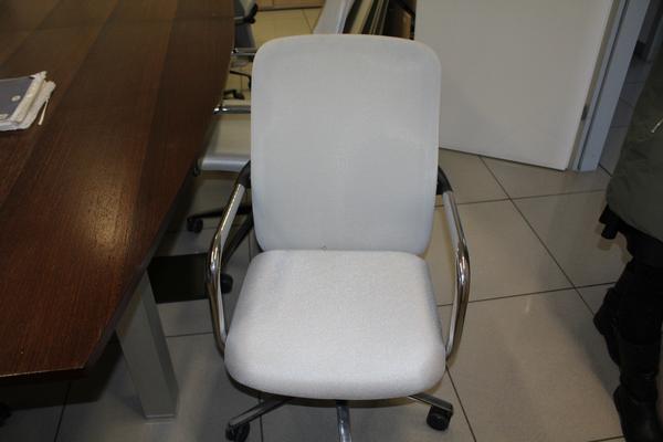 16#4176 Attrezzatura ufficio e proiettore in vendita - foto 3