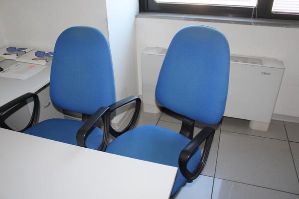 19#4176 Attrezzatura e arredi da ufficio in vendita - foto 6