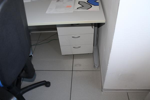 19#4176 Attrezzatura e arredi da ufficio in vendita - foto 8
