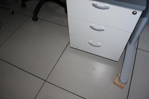 19#4176 Attrezzatura e arredi da ufficio in vendita - foto 9
