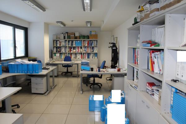 20#4176 Attrezzatura e arredi da ufficio in vendita - foto 1