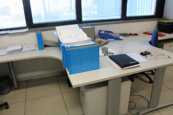 20#4176 Attrezzatura e arredi da ufficio in vendita - foto 9