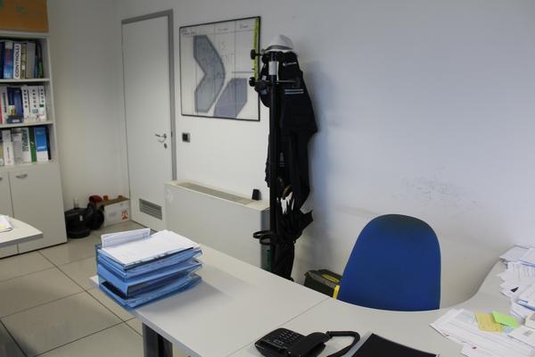 20#4176 Attrezzatura e arredi da ufficio in vendita - foto 16