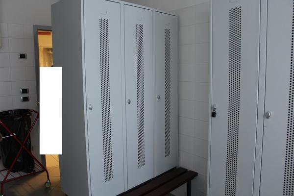 21#4176 Attrezzatura e arredi da ufficio in vendita - foto 4