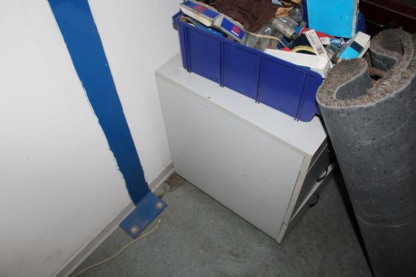 29#4176 Attrezzatura e arredi da ufficio in vendita - foto 4