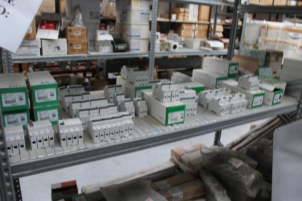 31#4176 Attrezzatura da cantiere e materiale elettrico in vendita - foto 124