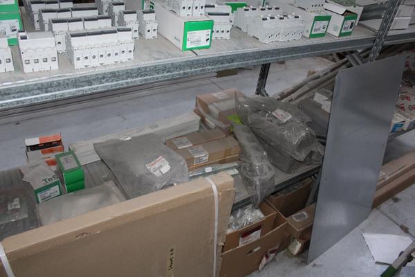 31#4176 Attrezzatura da cantiere e materiale elettrico in vendita - foto 125