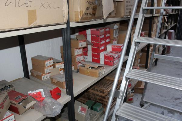31#4176 Attrezzatura da cantiere e materiale elettrico in vendita - foto 180