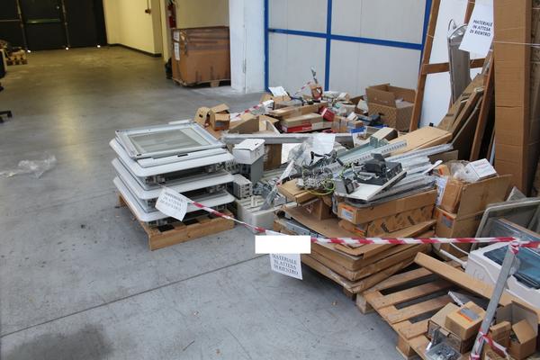 31#4176 Attrezzatura da cantiere e materiale elettrico in vendita - foto 267
