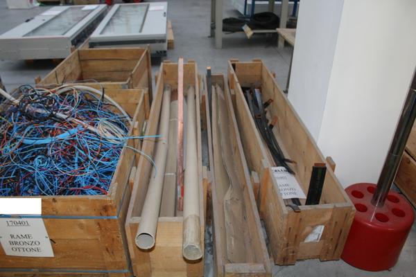 31#4176 Attrezzatura da cantiere e materiale elettrico in vendita - foto 276