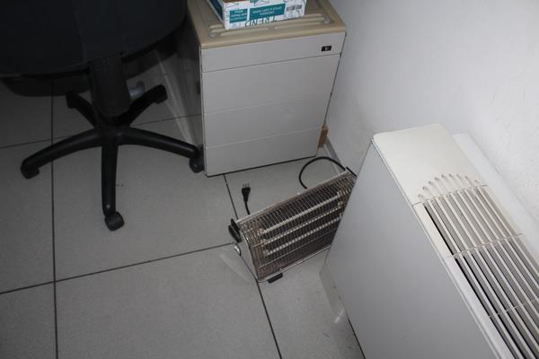 4#4176 Monitor Asus e computer portatili Hp in vendita - foto 6