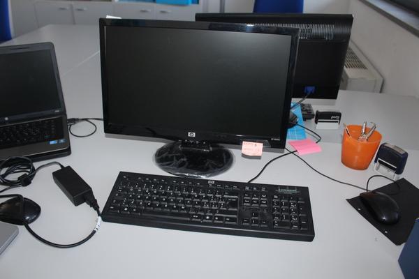 4#4176 Monitor Asus e computer portatili Hp in vendita - foto 8