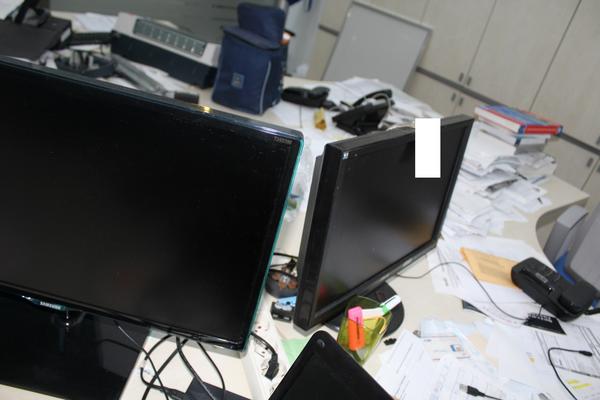 7#4176 Attrezzatura e arredi da ufficio in vendita - foto 8