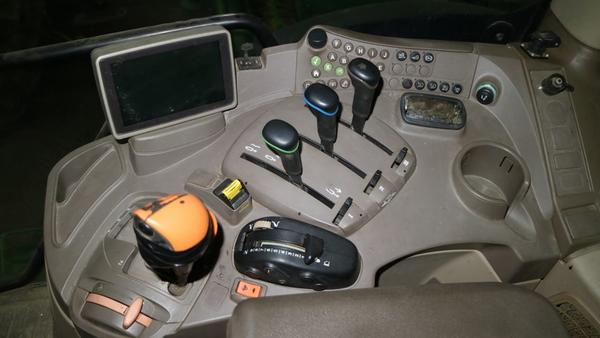 1#4185 Trattore John Deere 6140R in vendita - foto 7