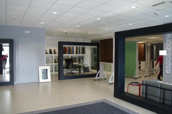 1#4192 Cessione di compendio aziendale relativo alla produzione di infissi in vendita - foto 1