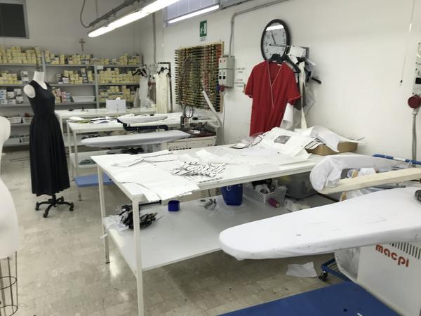 1#4197 Cessione di ramo di azienda dedito alla produzione di abbigliamento e modellistica in vendita - foto 85