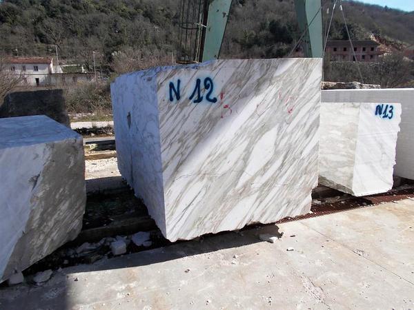 1#4198 Blocchi di marmo di Carrara in vendita - foto 1