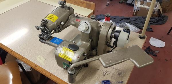 10#4206 Ferro da stiro MaxStir e macchine da cucire Necchi in vendita - foto 7