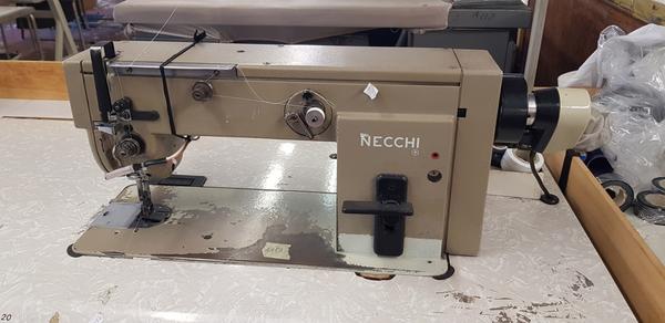 10#4206 Ferro da stiro MaxStir e macchine da cucire Necchi in vendita - foto 12