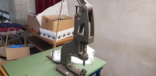 15#4206 Macchine da cucire Strobel e Juki in vendita - foto 9