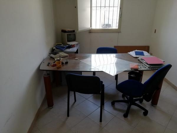 4#4212 Arredi ed attrezzature da ufficio in vendita - foto 11
