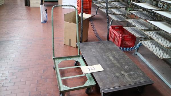 32#4214 Carrelli porta suole e scaffalature in vendita - foto 30