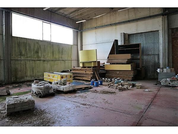 1#4217 Materiali laterizi e mobili e attrezzature da ufficio in vendita - foto 9