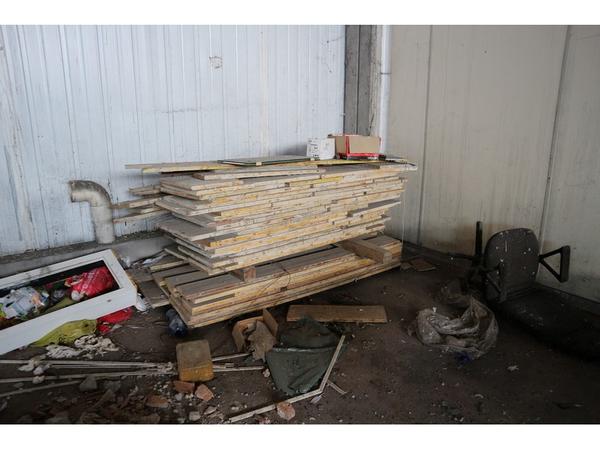 1#4217 Materiali laterizi e mobili e attrezzature da ufficio in vendita - foto 16
