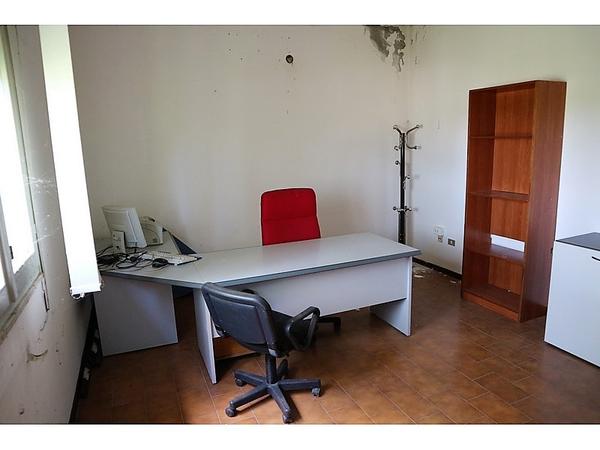 1#4217 Materiali laterizi e mobili e attrezzature da ufficio in vendita - foto 34