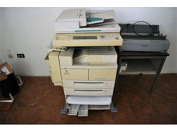 1#4217 Materiali laterizi e mobili e attrezzature da ufficio in vendita - foto 39
