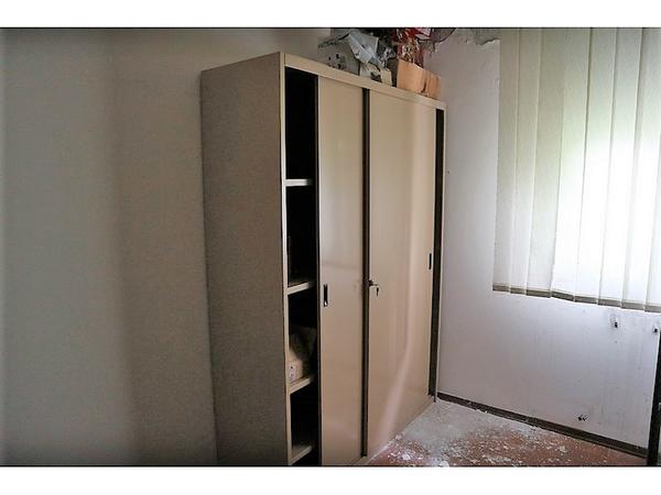 1#4217 Materiali laterizi e mobili e attrezzature da ufficio in vendita - foto 50