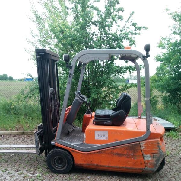 1#4221 Carrello elevatore elettrico Cesab C3E160L in vendita - foto 2