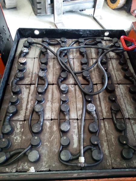 3#4221 Carrello elevatore elettrico Cesab C3E160L in vendita - foto 5