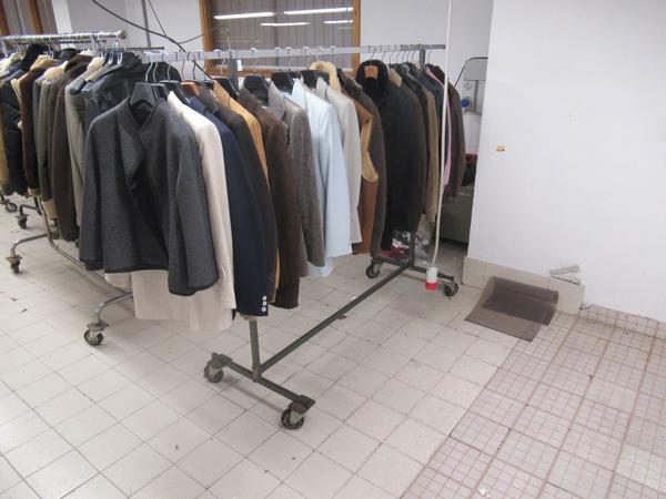 3#4223 Corsetti e capi d'abbigliamento in vendita - foto 2