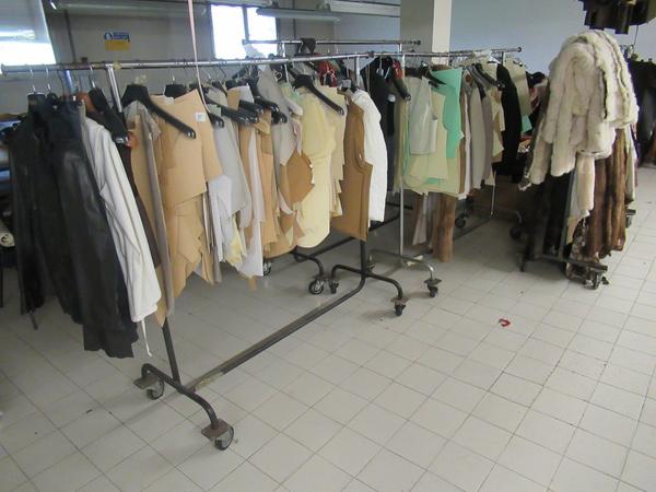 3#4223 Corsetti e capi d'abbigliamento in vendita - foto 5