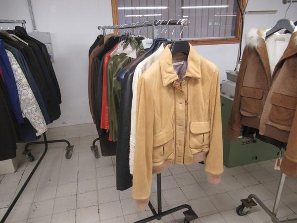 3#4223 Corsetti e capi d'abbigliamento in vendita - foto 12