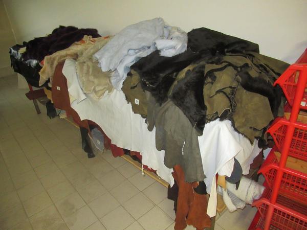4#4223 Pelli di montone shearling e camoscio in vendita - foto 2