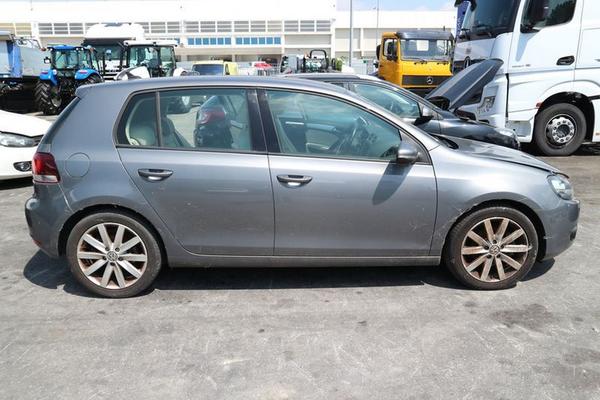 17#4227 VW Golf in vendita - foto 1