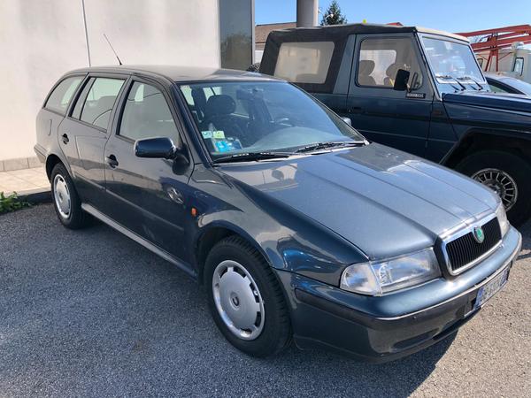 11#4229 Autovettura Skoda Octavia 1.9 TDI Wagon GLX in vendita - foto 2