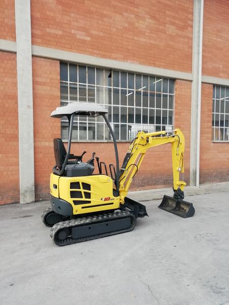 1#4230 Mini escavatore New Holland E18SR in vendita - foto 3