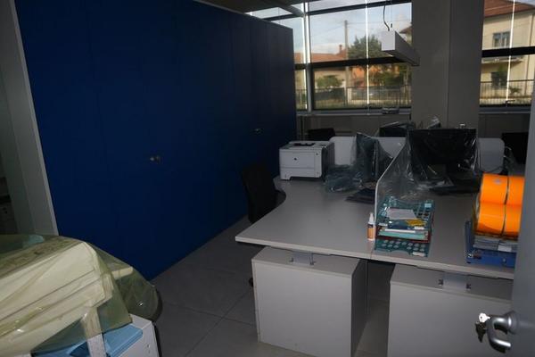 1#4233 Arredi ufficio e attrezzature elettroniche in vendita - foto 51