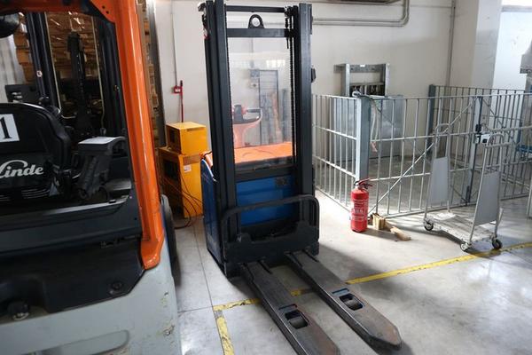 199#4233 Transpallet elettrico Linde in vendita - foto 6