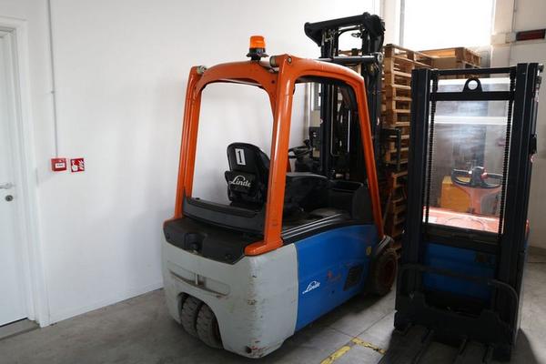 200#4233 Carrello elevatore Linde in vendita - foto 1