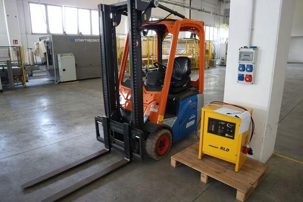 203#4233 Carrello elevatore Linde in vendita - foto 1
