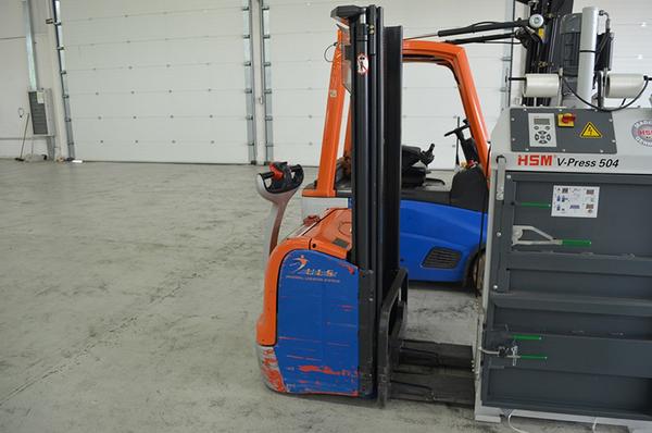 7#4234 Carrello elevatore manuale Linde L14 in vendita - foto 1