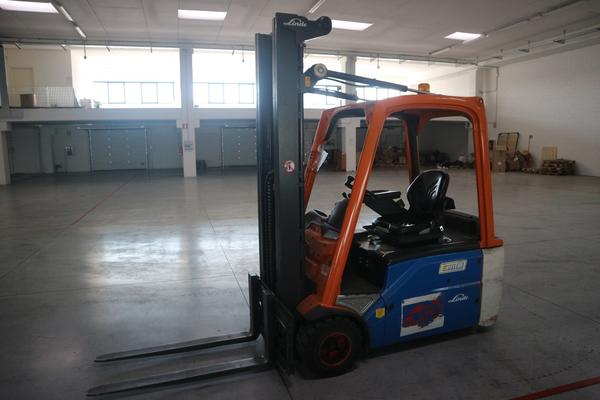 1#4235 Transpallet e carrello elevatore Linde in vendita - foto 3
