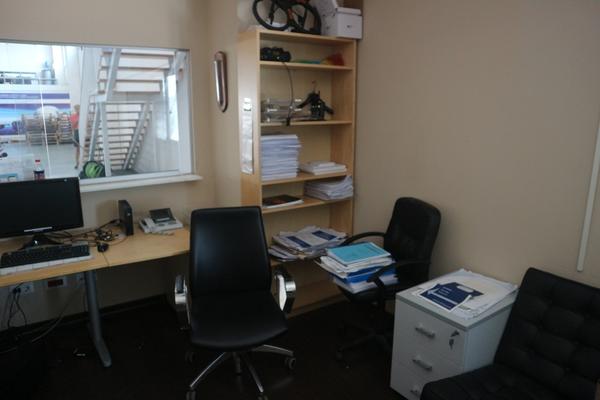 3#4235 Arredi e attrezzature per ufficio in vendita - foto 34